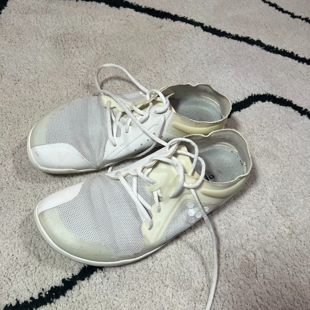 Vivobarefoot Primus Lite III Size 9
